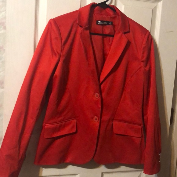 7th Avenue suiting collections - Picture 1 of 5